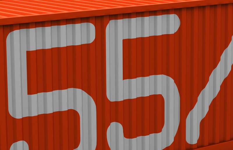 Close-up do logo 55_Brands aplicado sobre a superfície corrugada de um container laranja, destacando a geometria modular, os cantos arredondados e a escala da identidade.